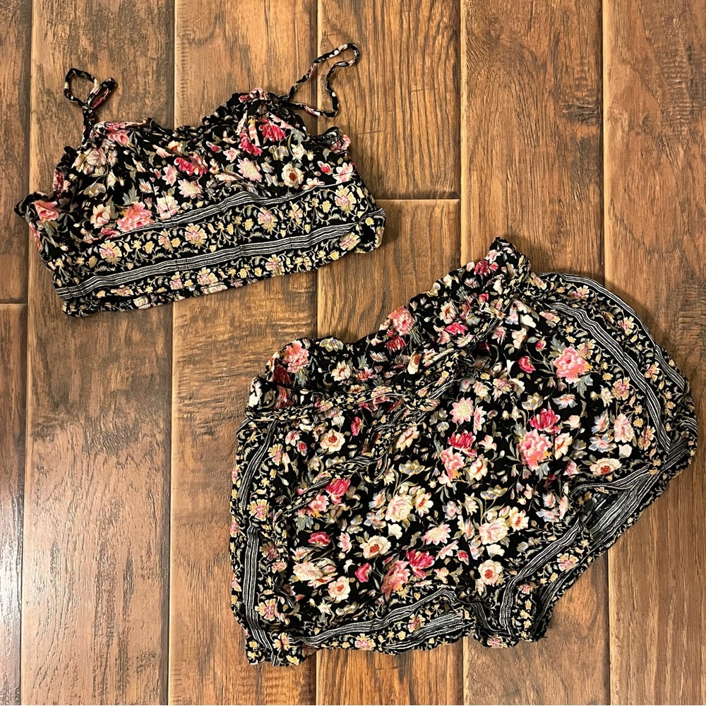 American Eagle | Crop Top & Short Set | M